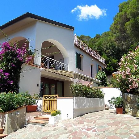 Tra Mare E Bosco Nella Splendida Quercianella Villa Dış mekan fotoğraf