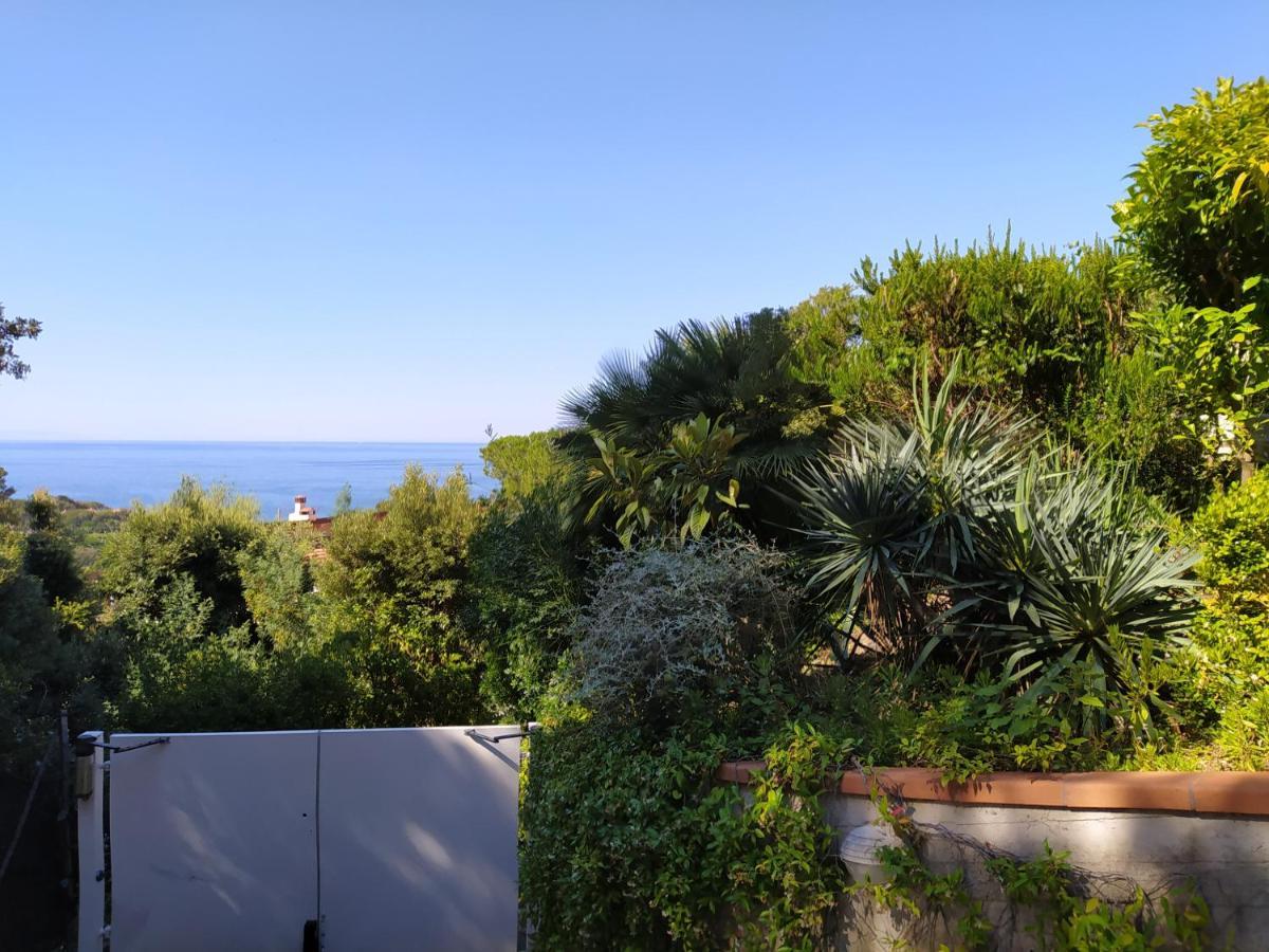 Tra Mare E Bosco Nella Splendida Quercianella Villa Dış mekan fotoğraf